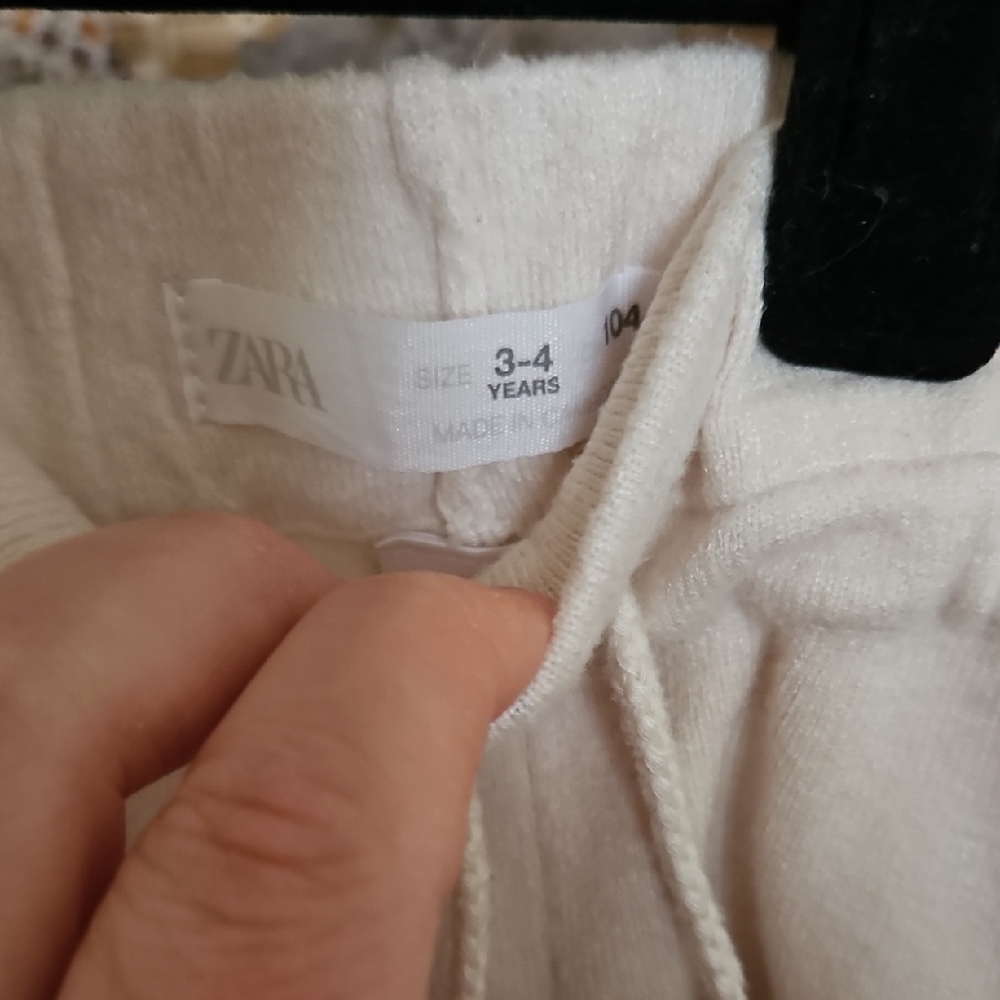 Zara Cream Linen Blend Kids' Shorts with Drawstring - Picture 2 of 4